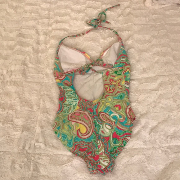 Like New Lily Pulitzer One Piece Swimsuit sz 2 - Picture 4 of 8